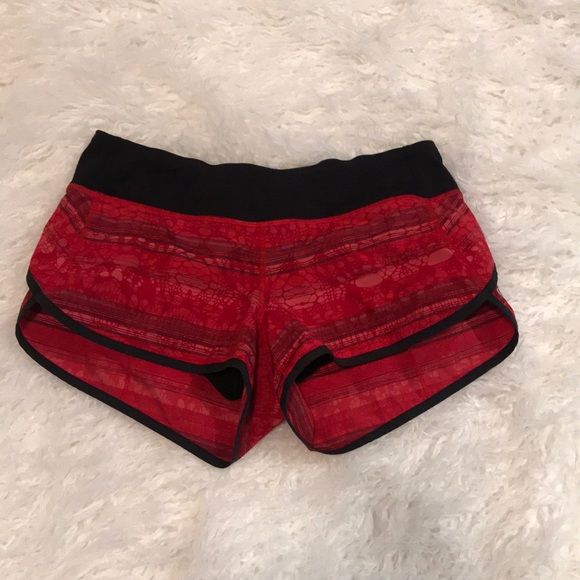 lululemon athletica Pants - Lululemon Davies Shorts